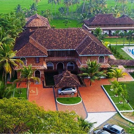 Kumarakom Heritage Resort Kottayam Extérieur photo